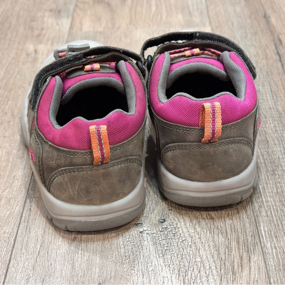 Keen Pink and Gray Sneakers with Velcro Straps - Picture 5 of 10